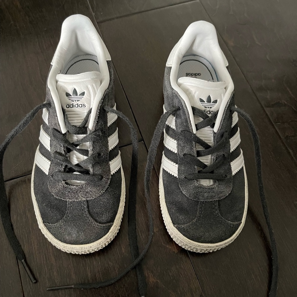 Boys adidas ortholite Gazelle grey toddler 10 shoes